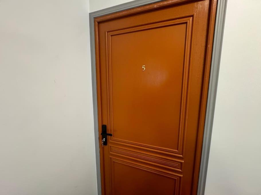 L'Etoile De Seine 77 Appartement 5 Dammarie le Lys Bagian luar foto